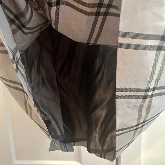 Aritzia Sunday Best Grey Plaid Mini Skirt Size 4 Women’s Yuri Skirt - Picture 9 of 10